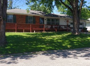 144 Crescent Dr, Chillicothe, MO 64601