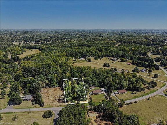 2nd image of 2413 Price Rd