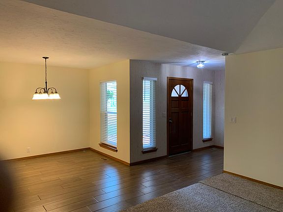 2nd image of 6901 NW 130th St
