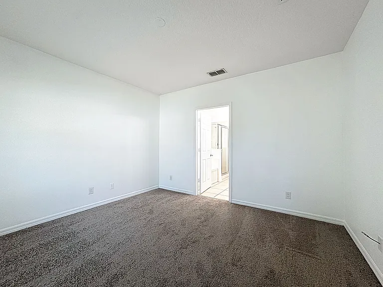 662 Vitoria Rd — Photo 27