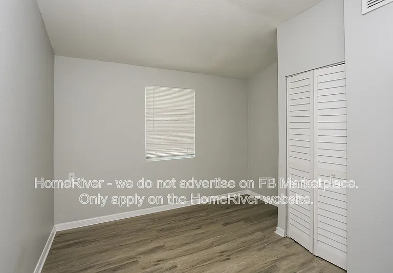 1048 Powersong St — Photo 6