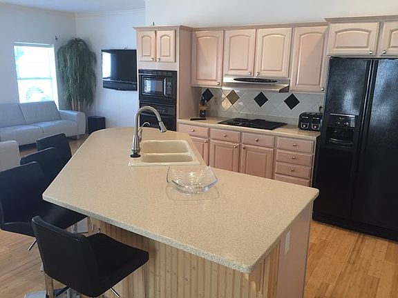 2nd image of 6506 Fountain Way