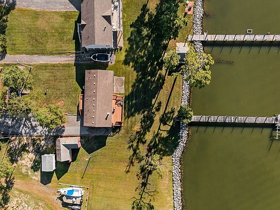 5th image of 169 Lake Francis Ln