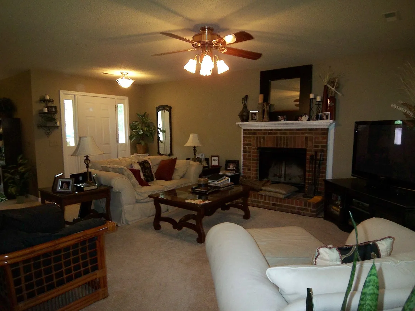 Gem In Lake Park Area! Coming Soon! — Photo 4