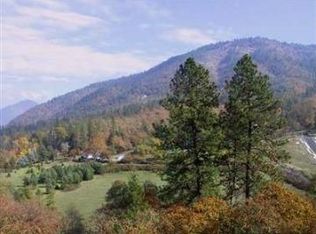 1560 Panoramic Loop, Grants Pass, OR 97527