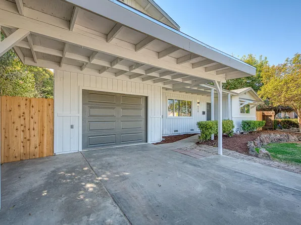 619 W Tulare Avenue, Visalia, CA 93277