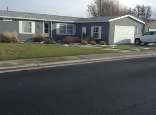 1375 16th Pl, Hermiston, OR 97838