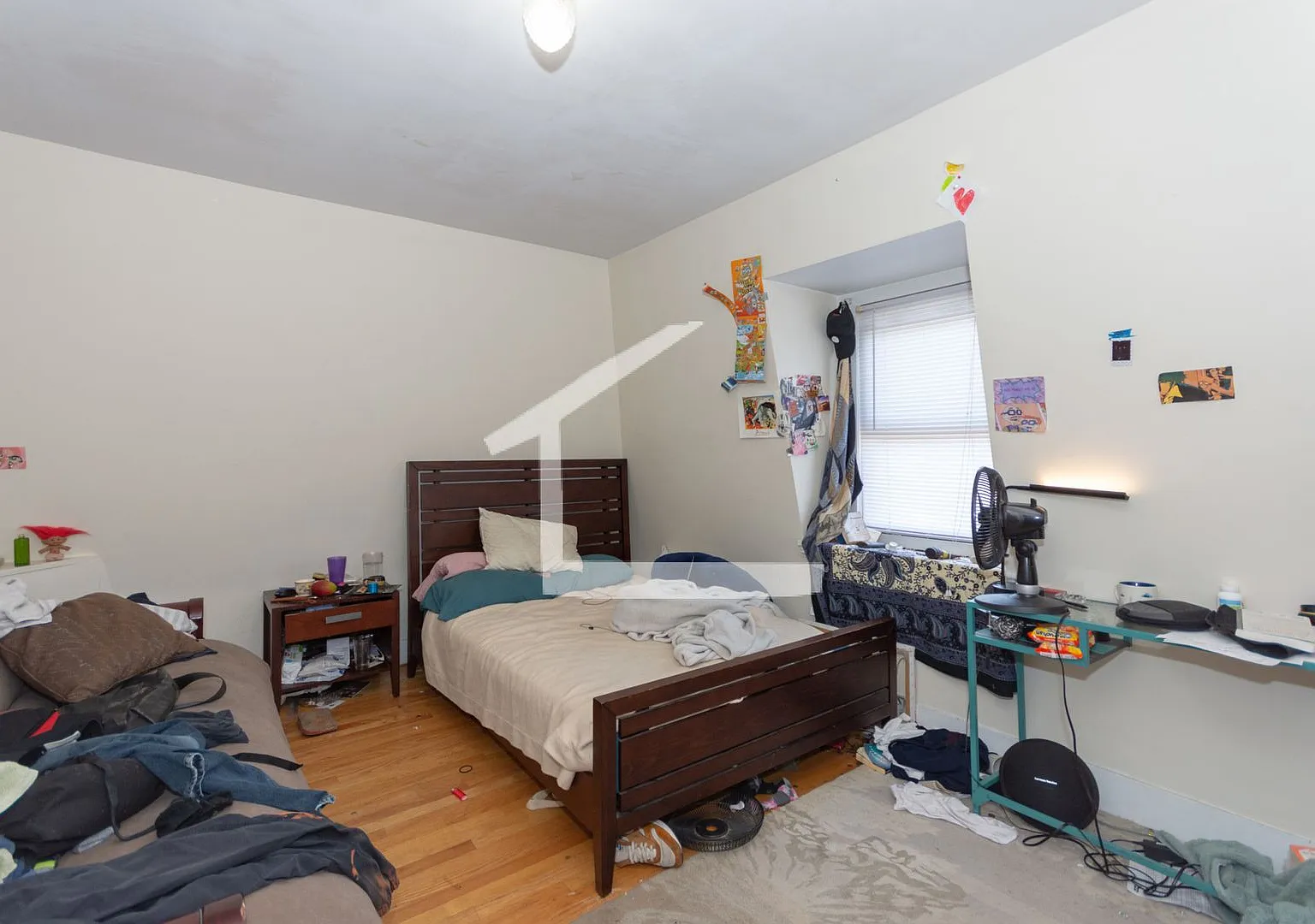 Check out this 6 bed 2 bath in Allston... — Photo 3