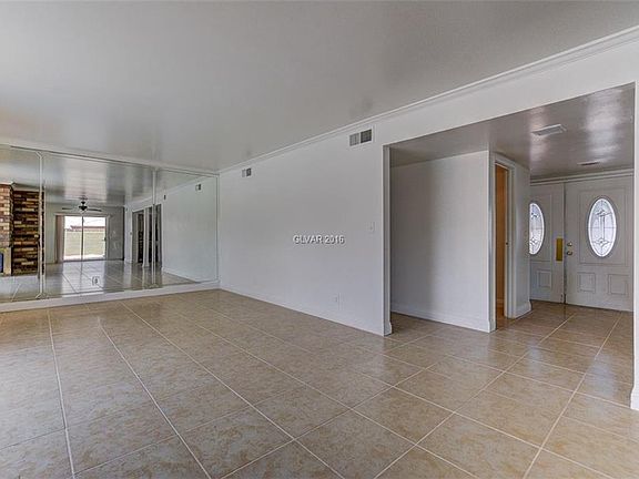 5th image of 2481 Natalie Ave