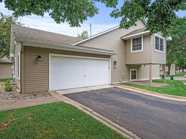 9301 Prestwick Ln N, Brooklyn Park, MN 55443