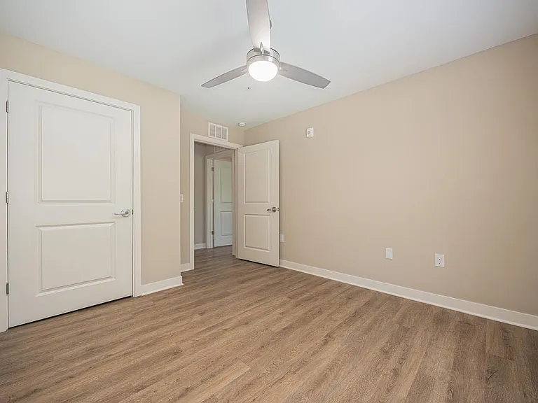 Broadleigh Lofts — Photo 4
