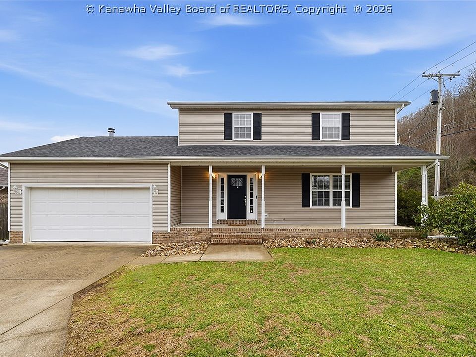 1st image of 2 Hampton Dr