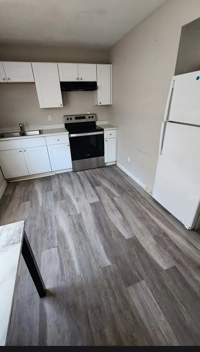 1441 South 14th Ave - 1 — Photo 4