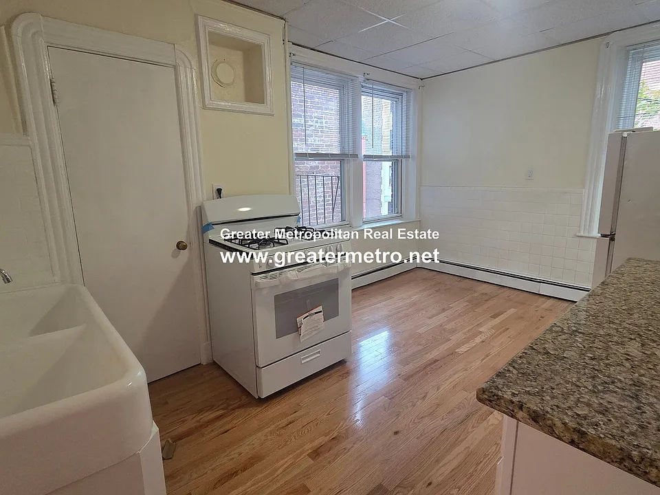 6 Unity St #2