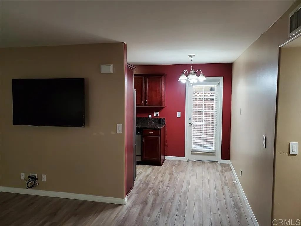 2 bed, 762 sqft, $2,950 — Photo 4