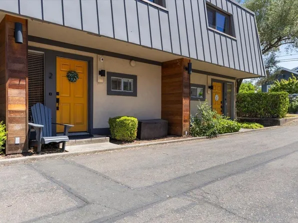 319 North Street #2, Healdsburg, CA 95448