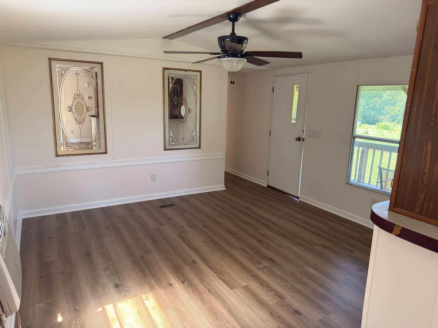 3 bed, $1,200 — Photo 4