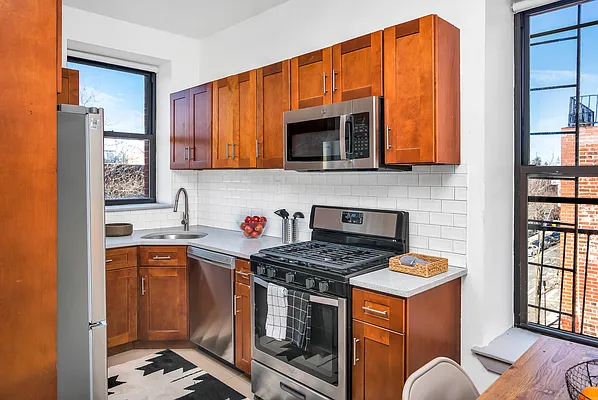 Rented by Brooklyn Rentals NYC | media 6