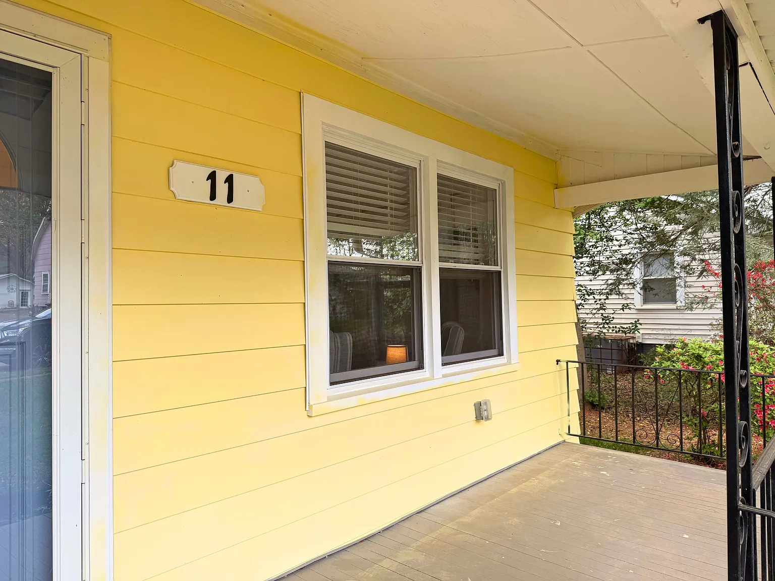2 bed, 1000 sqft, $2,095 — Photo 2