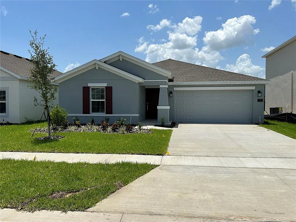 3 bed, 2.0 bath, 1562 sqft, $1,950 — Photo 3