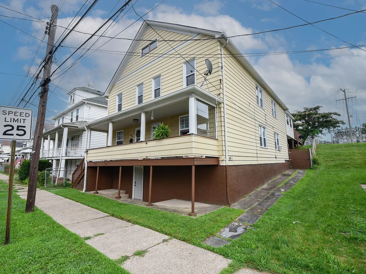 2 bed, 1300 sqft, $1,300 — Photo 4