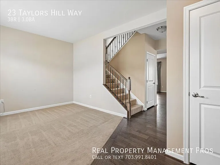 23 Taylors Hill Way — Photo 2