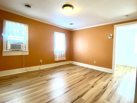 2nd image of 51 W Union St