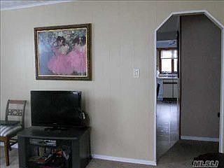 3rd image of 1803 E Jericho Tpke