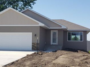 2101 Longhorn Ln, Buffalo, MN 55313