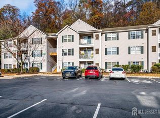 1021 King Ct, Dunellen, NJ 08812