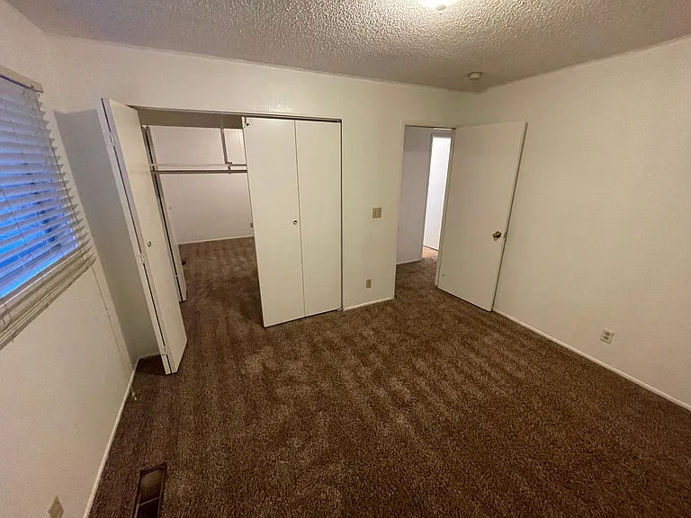 14107 Norwich Cir — Photo 13