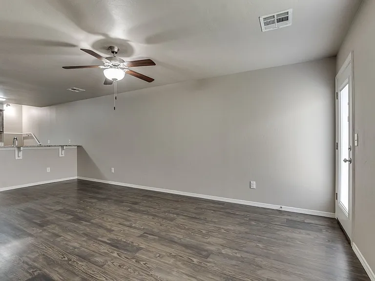 2149 Buena Vida Ln — Photo 8