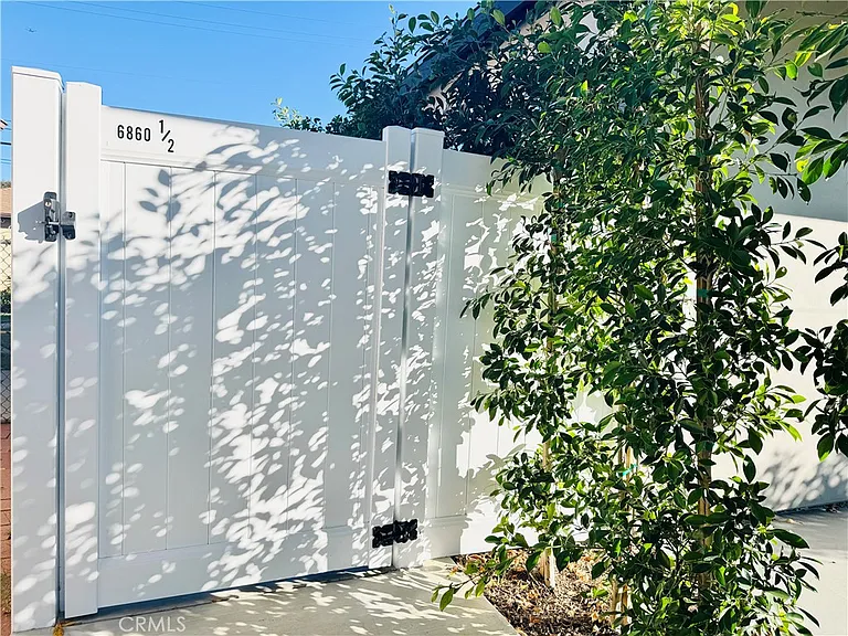 6860 Aura Ave — Photo 13