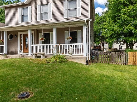 2nd image of 1035 Fernwood Trail Ct