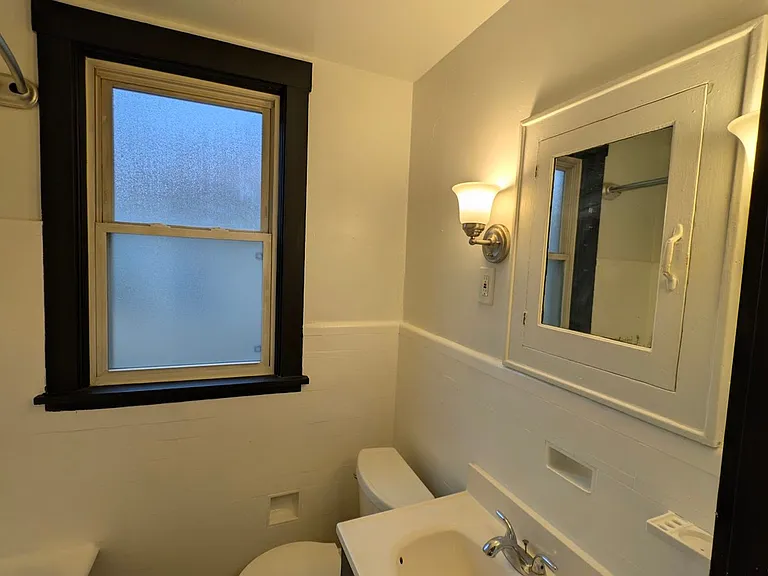 3863 Brighton Rd — Photo 8