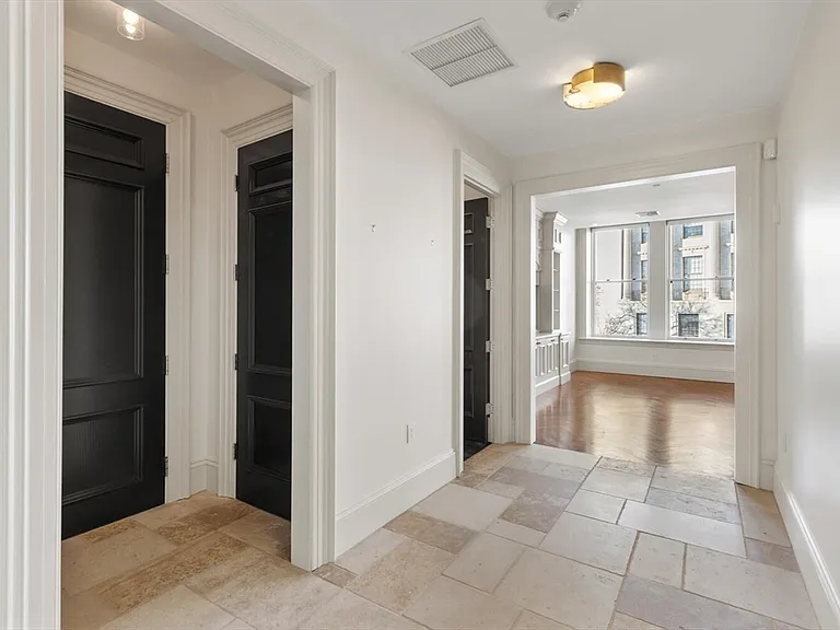 20 Beacon St #4 — Photo 22