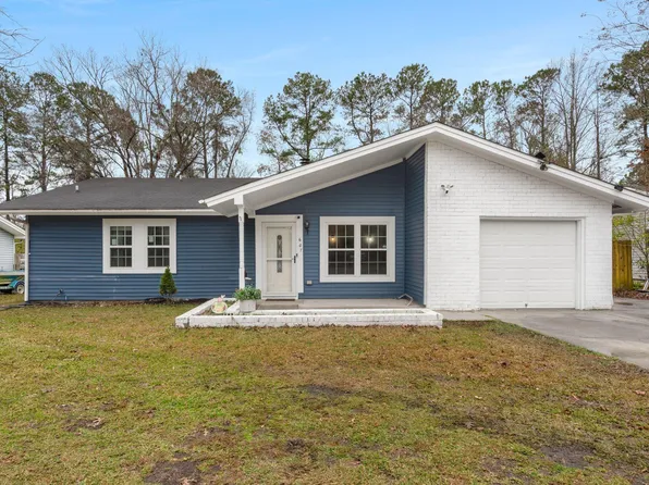 607 Mountain Pine Rd, Moncks Corner, SC 29461