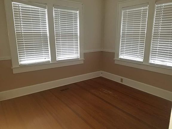 4th image of 2174 Crawford St