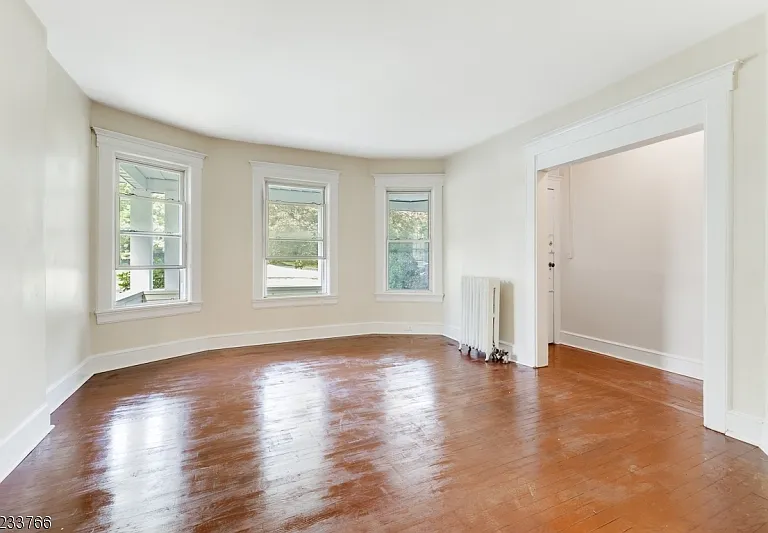 125 Main St #1 — Photo 3