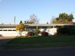 80 Woodlane Dr, Springfield, OR 97477