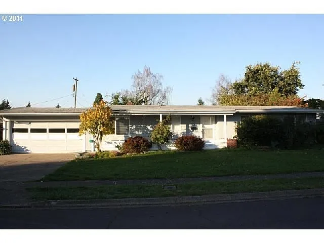 80 Woodlane Dr photo 1