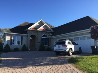 171 Glory Dr, Windber, PA 15963