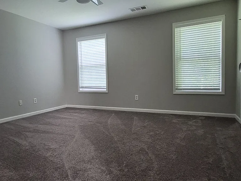 3663 Sapphire Ct — Photo 5