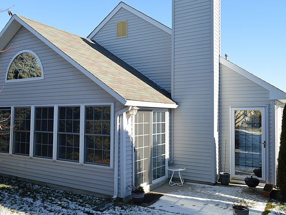 4th image of 3184 Woodspring Ln