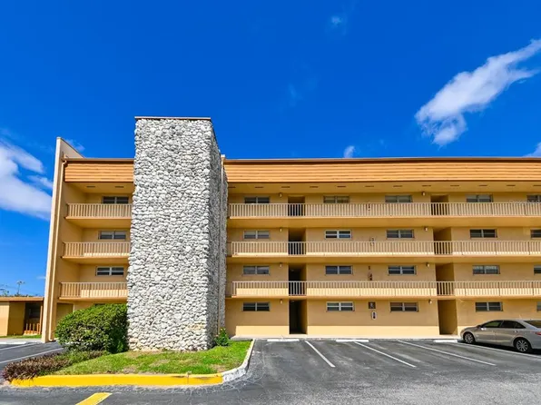 5820 N Church Ave Unit 430, Tampa, FL 33614