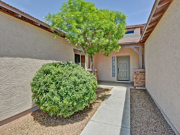 3rd image of 16464 W Hope Dr