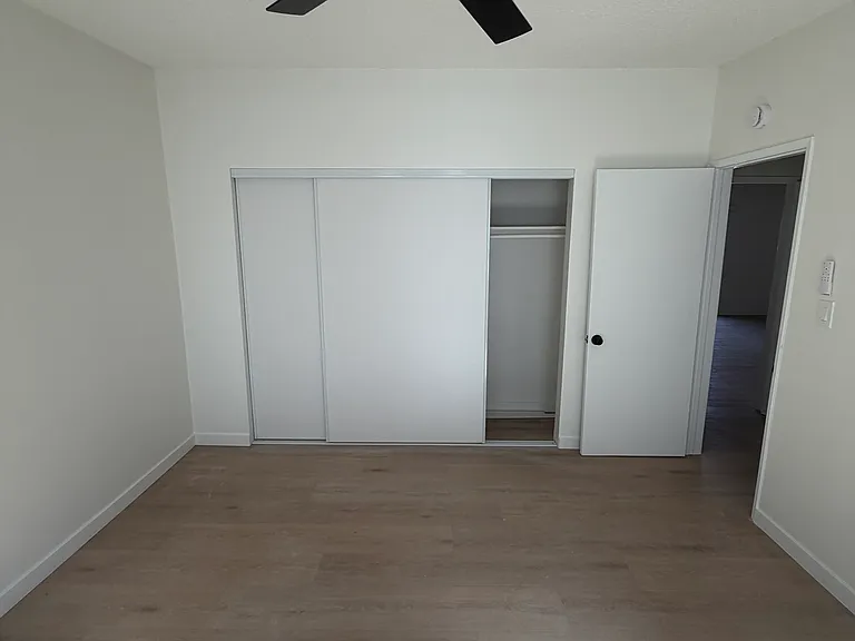 2733 Montrose Ave #7 — Photo 19
