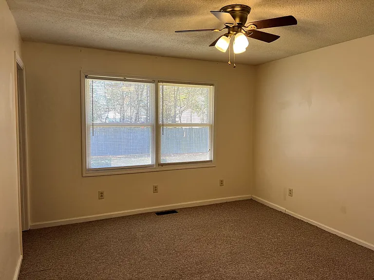 2014 Cedar Point Cir — Photo 9