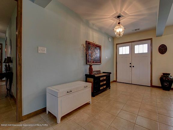 5th image of 4487 Jordan Creek Dr