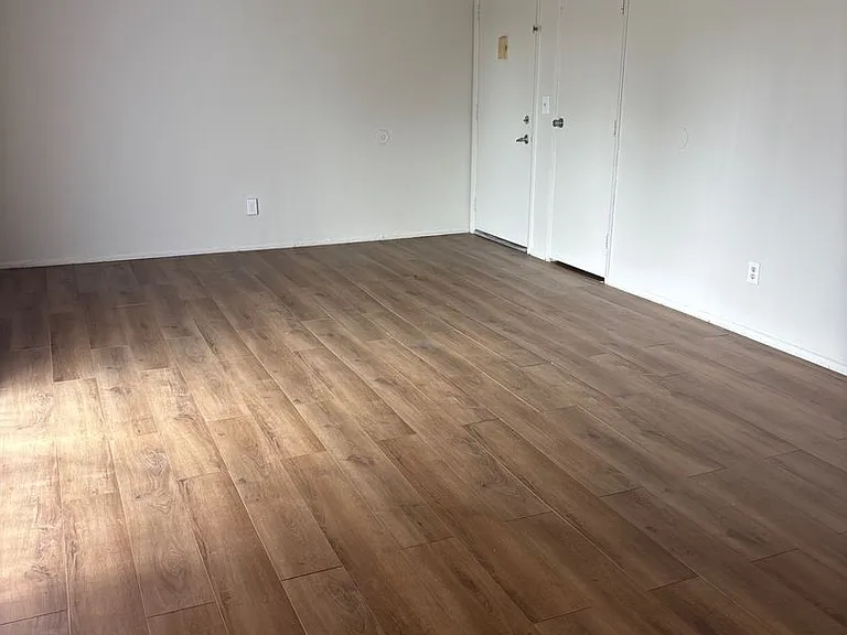 Kingston Green Apartments — Photo 43